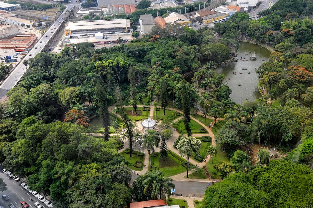 Imagem mostra o parque municipal em Belo Horizonte