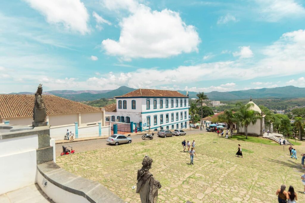 Imagem mostra vista do Santuário Bom Jesus do Matosinhos em Congonhas.